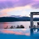 Saffron Lefkada City
