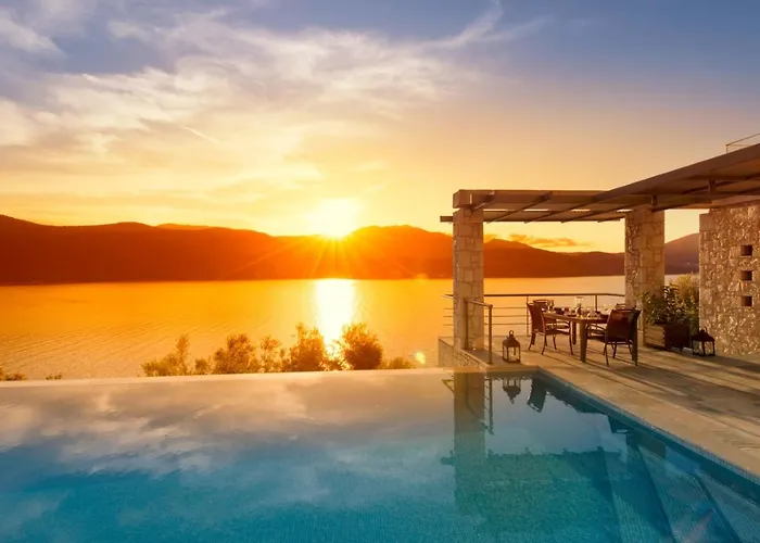 Villa Saffron *